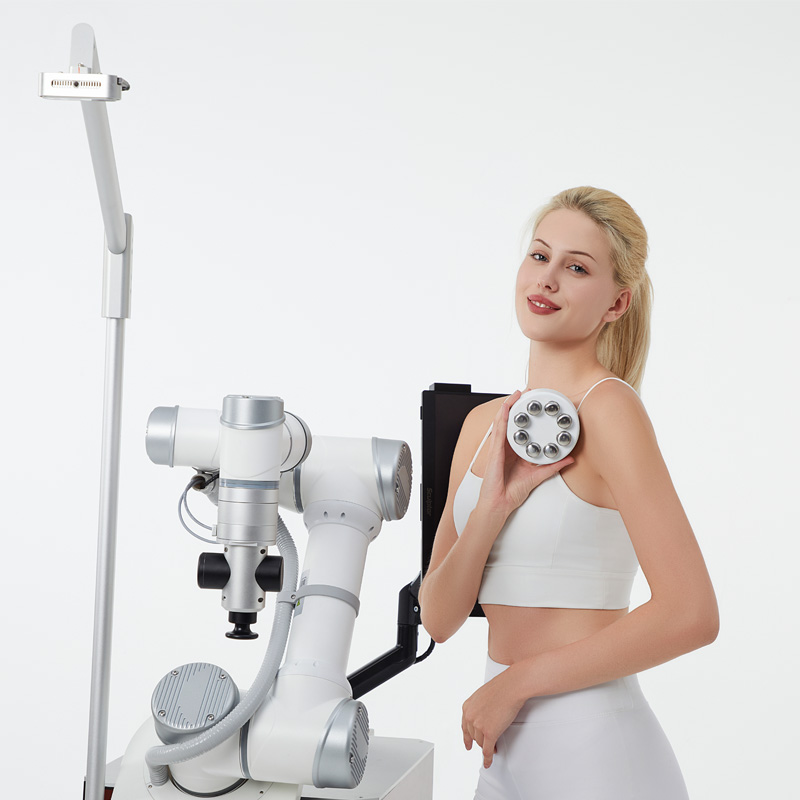 Rocozyer Pro robotic arm with multiple treatment tips